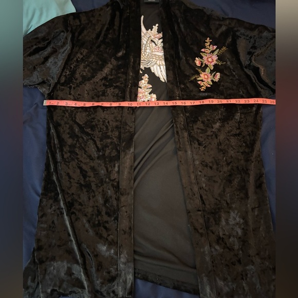 Gypsy Hearts Crushed Velvet Embroidered Asian Inspired Floral Birds Kimono Robe - Picture 7 of 8